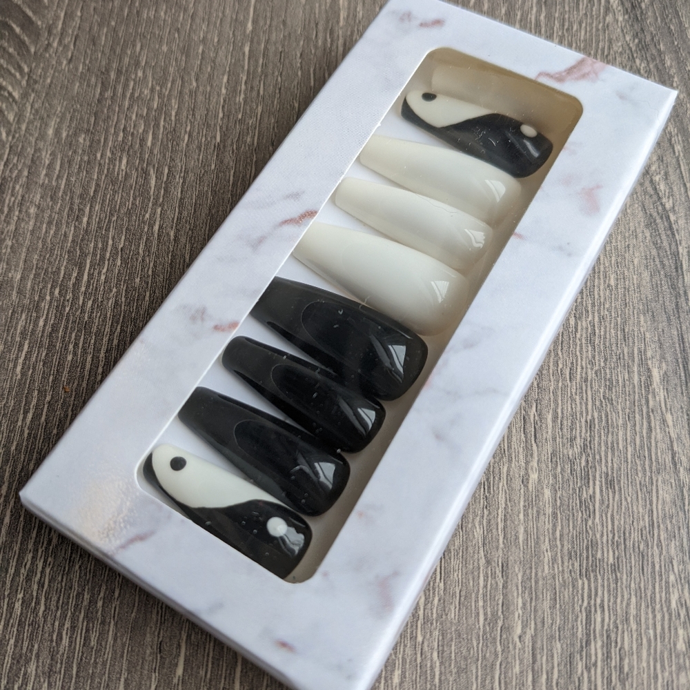 Press on Nails (Custom)